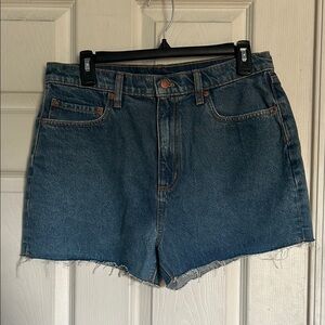 NWOT PINK Victoria’s Secret denim raw hem shorts size 27